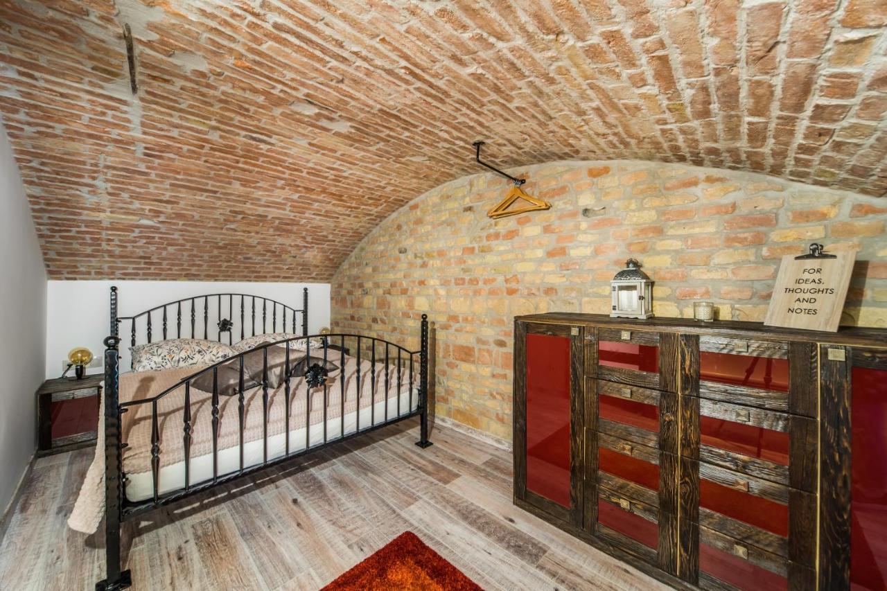 Old Drum Residence ブダペスト エクステリア 写真